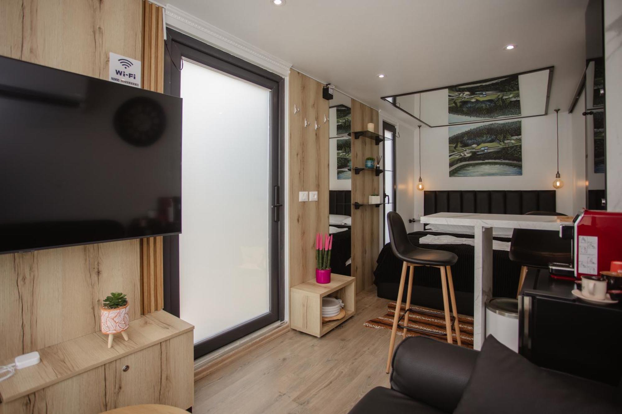 הוילה 446 Tiny House Shiroke מראה חיצוני תמונה