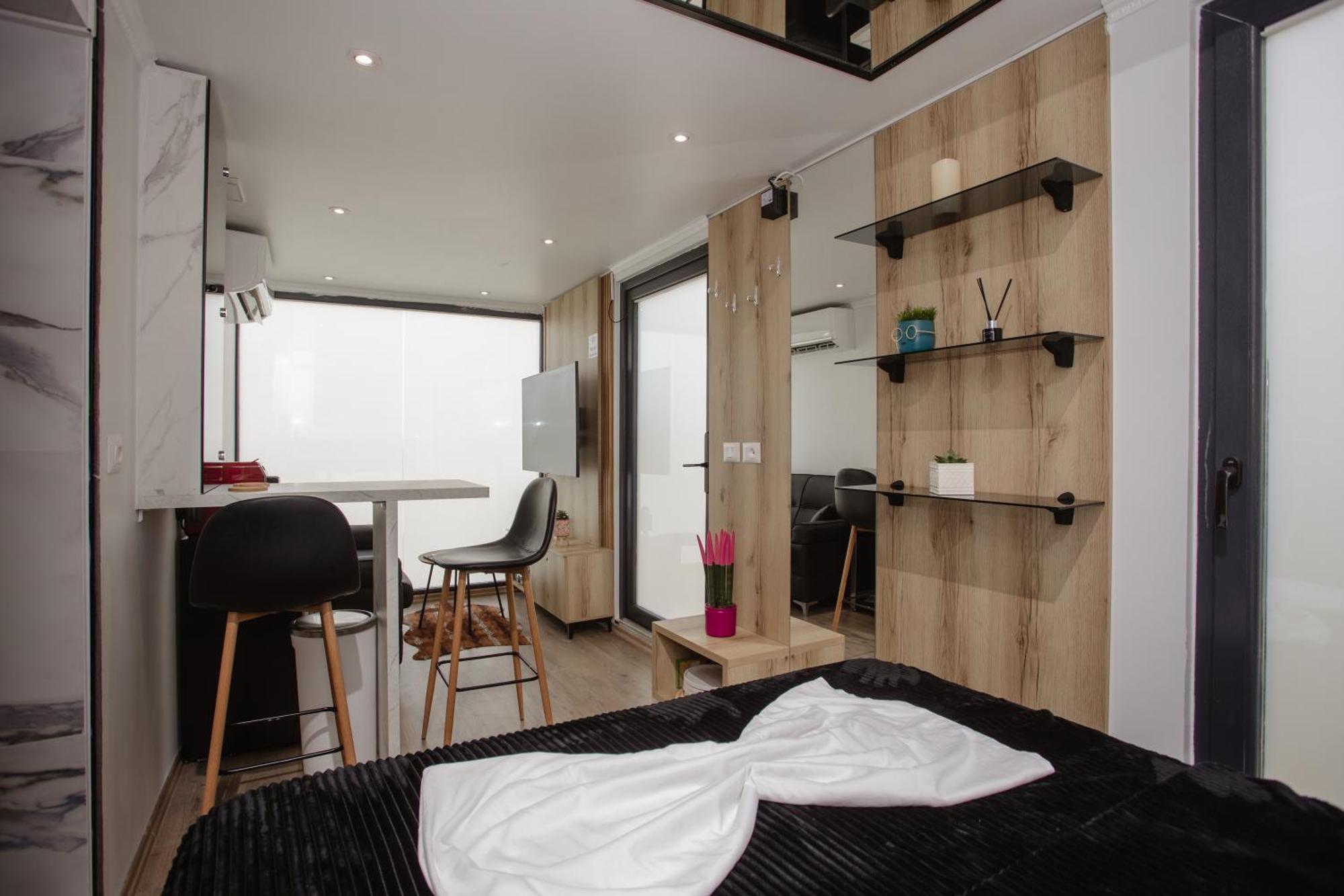 הוילה 446 Tiny House Shiroke מראה חיצוני תמונה