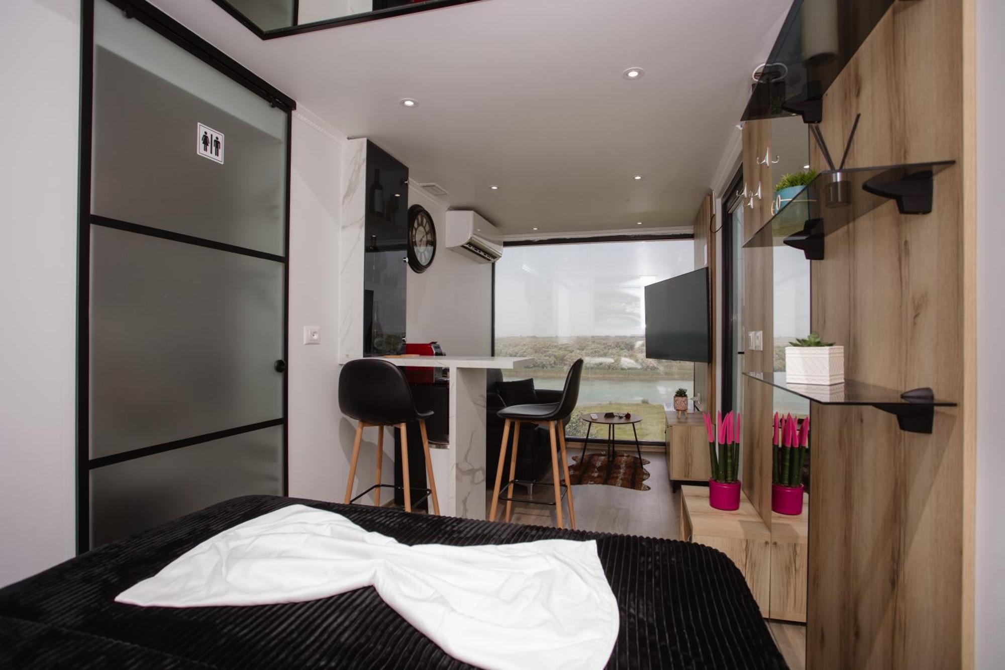 הוילה 446 Tiny House Shiroke מראה חיצוני תמונה